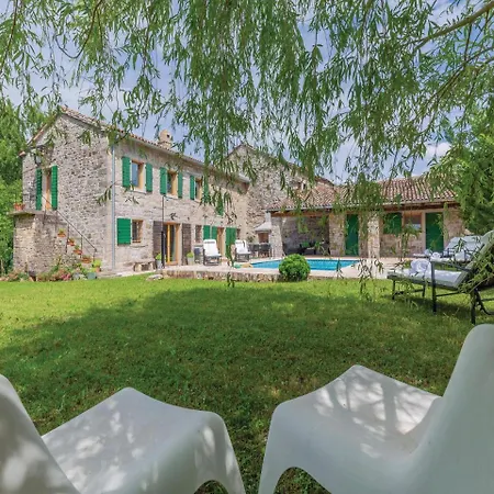 Amazing In With Wifi And 2 Bedrooms * Buzet