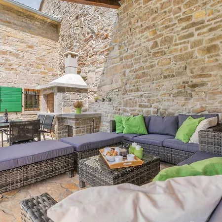 Amazing In With Wifi And 2 Bedrooms *