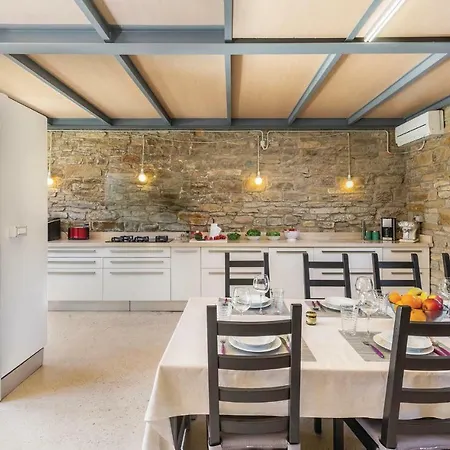 Amazing In With Wifi And 2 Bedrooms *